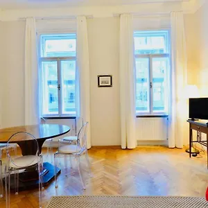  Appartement Beautiful Viennese Flat In The Centre
