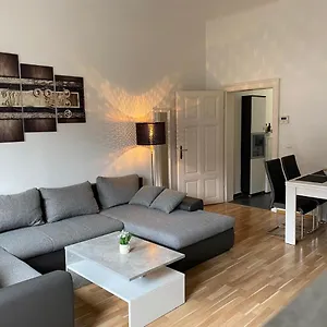  Appartement Near Yppenplatz & Brunnenmarkt