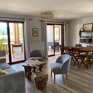 chez-roz.hotels-rhonealpes.com/