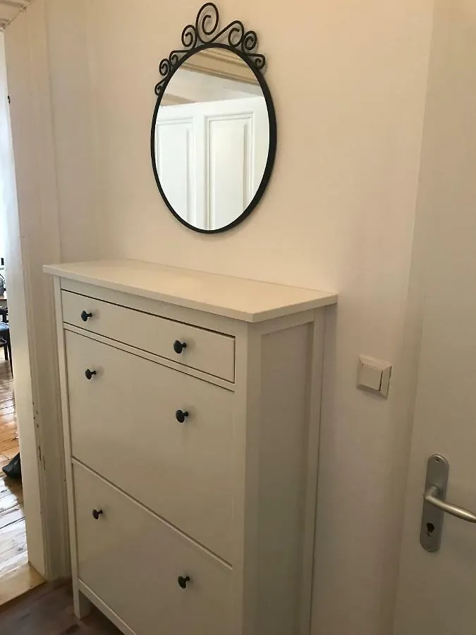 Appartement Wiener Lebensgefuehl Im Herzen Der Josefstadt  Vienne