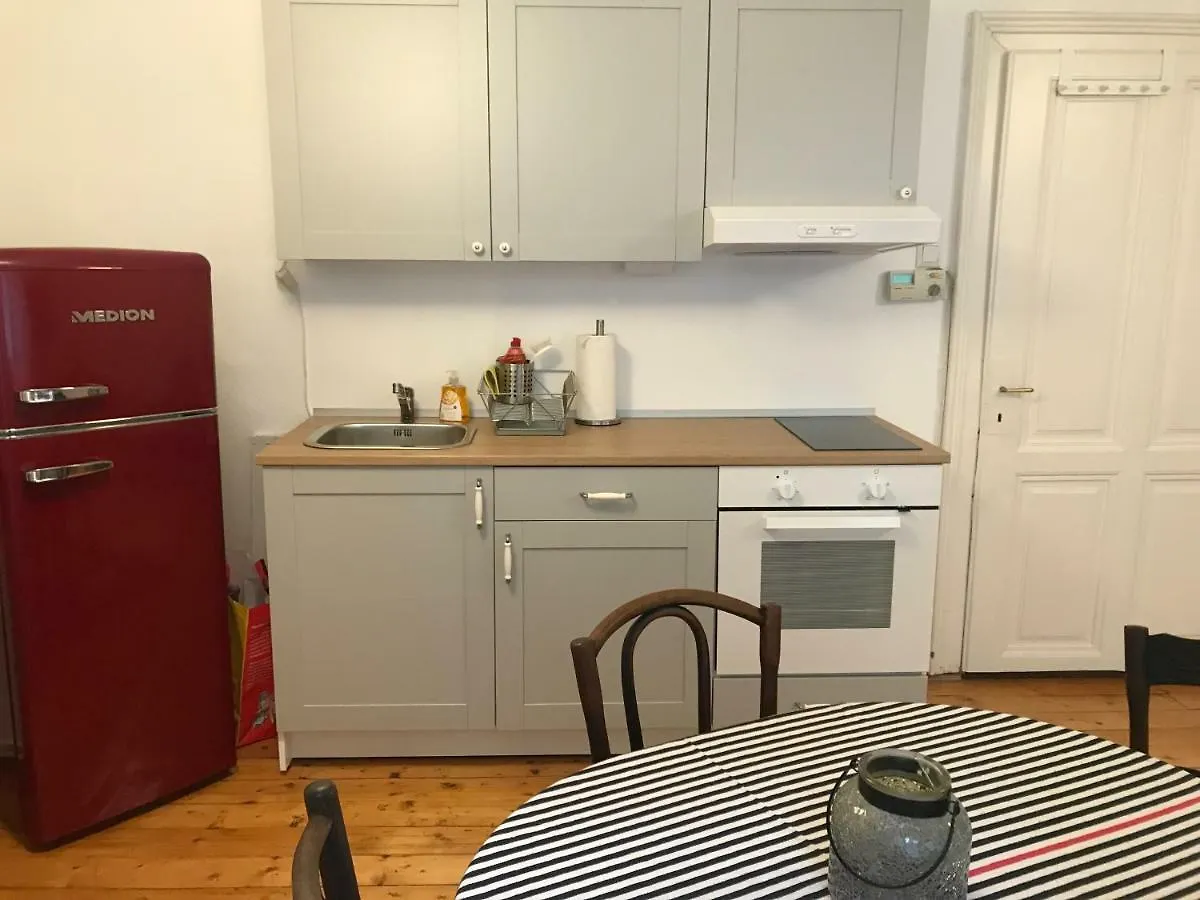 Appartement Wiener Lebensgefuehl Im Herzen Der Josefstadt  Vienne